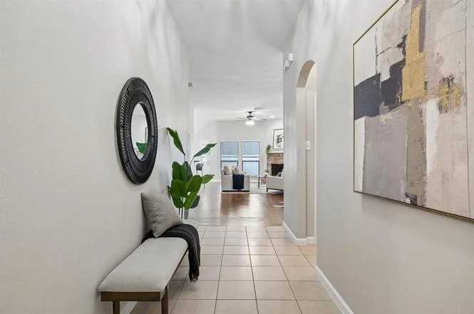 2112 Saint Marshall Dr - Photo 2 of 19