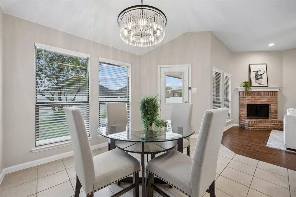 2112 Saint Marshall Dr - Photo 4 of 19