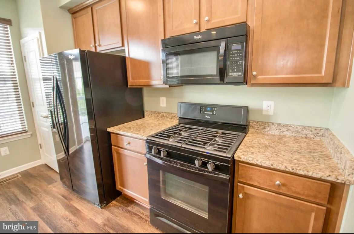 23141 Foxglove Way - Photo 4 of 26