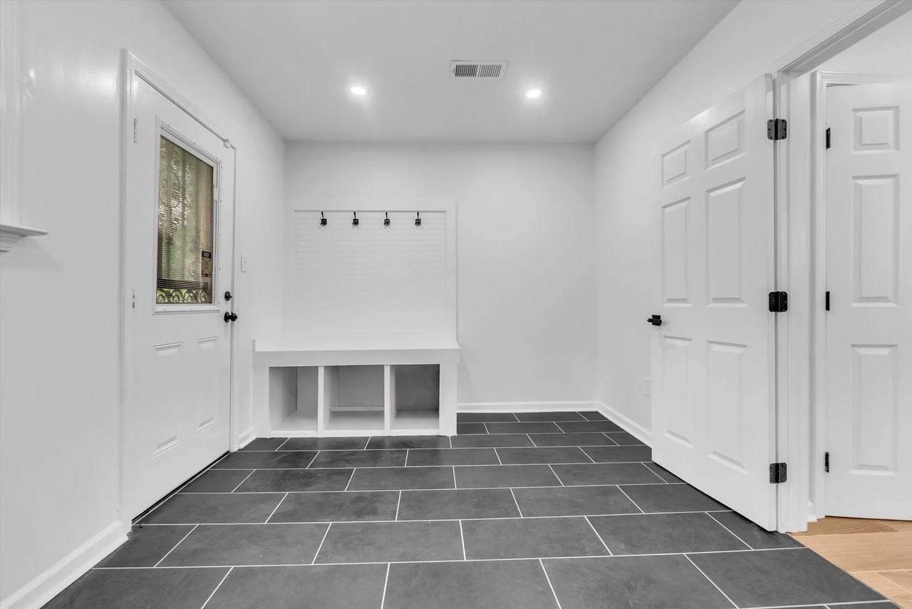 382 Josephine St - Photo 5 of 20