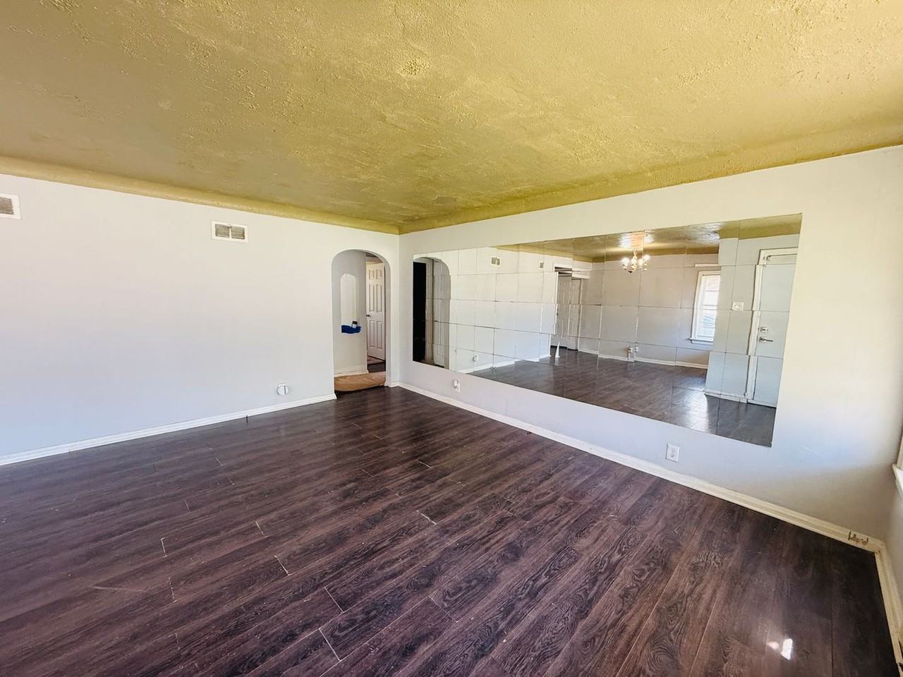 3826 Melba Pl - Photo 3 of 24