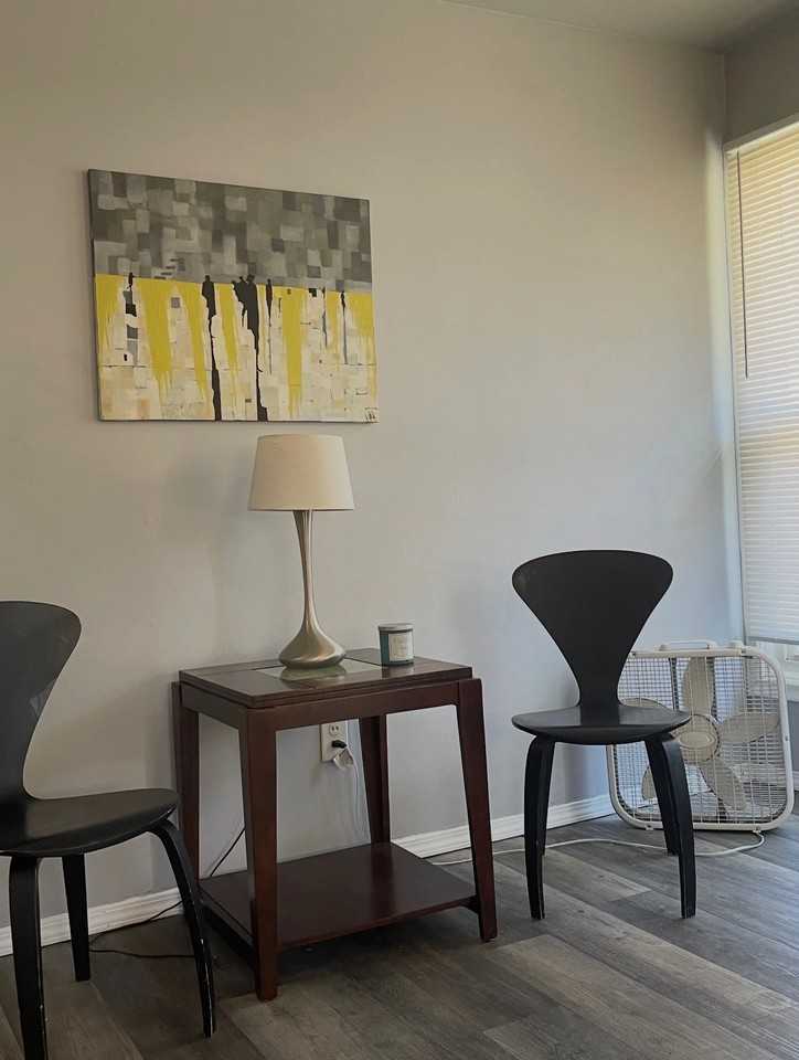 20445 Kentucky St - Photo 6 of 8