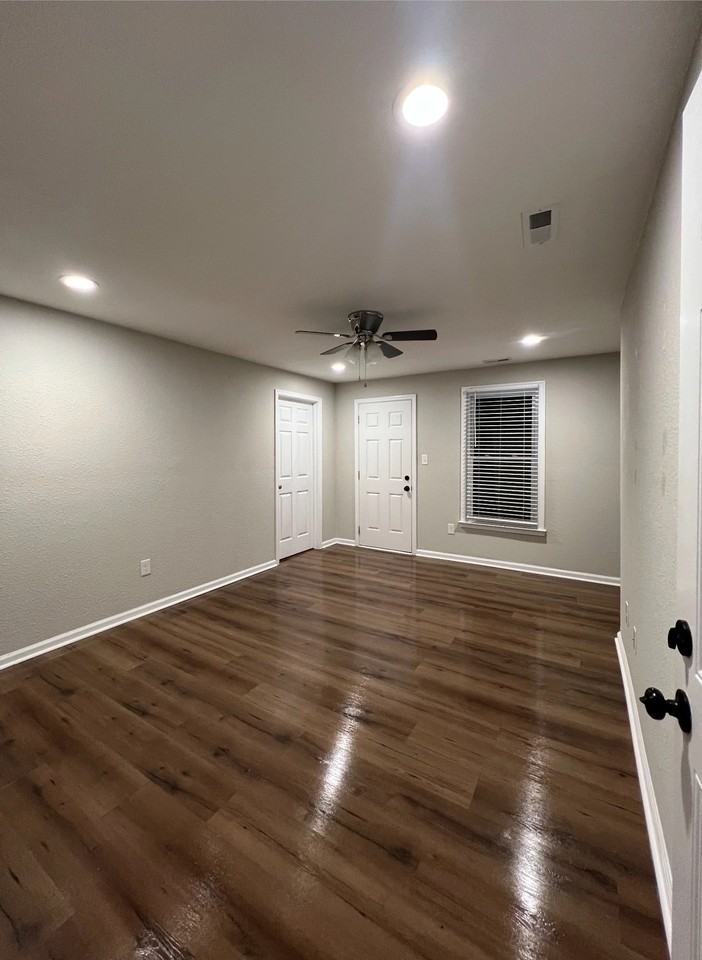 2307 Lafayette Blvd #2B - Photo 7 of 10