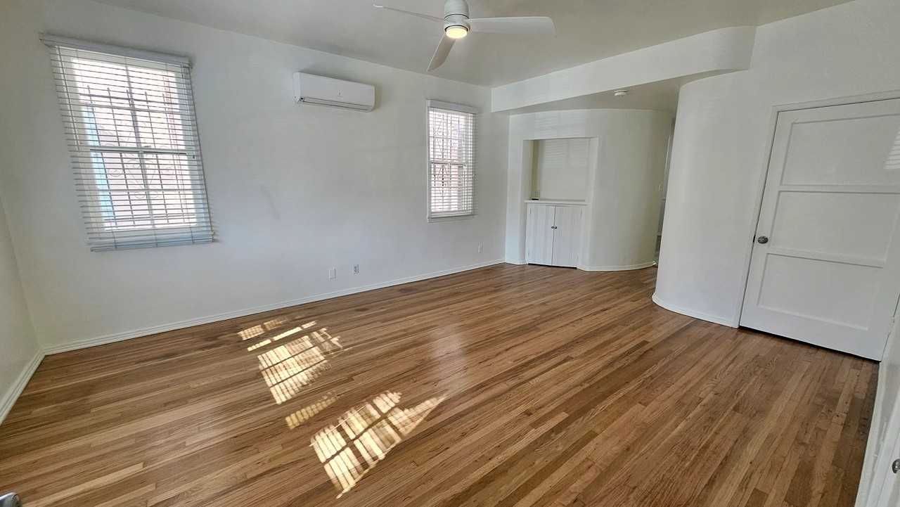 138 S Sweetzer Ave #138 - Photo 7 of 19