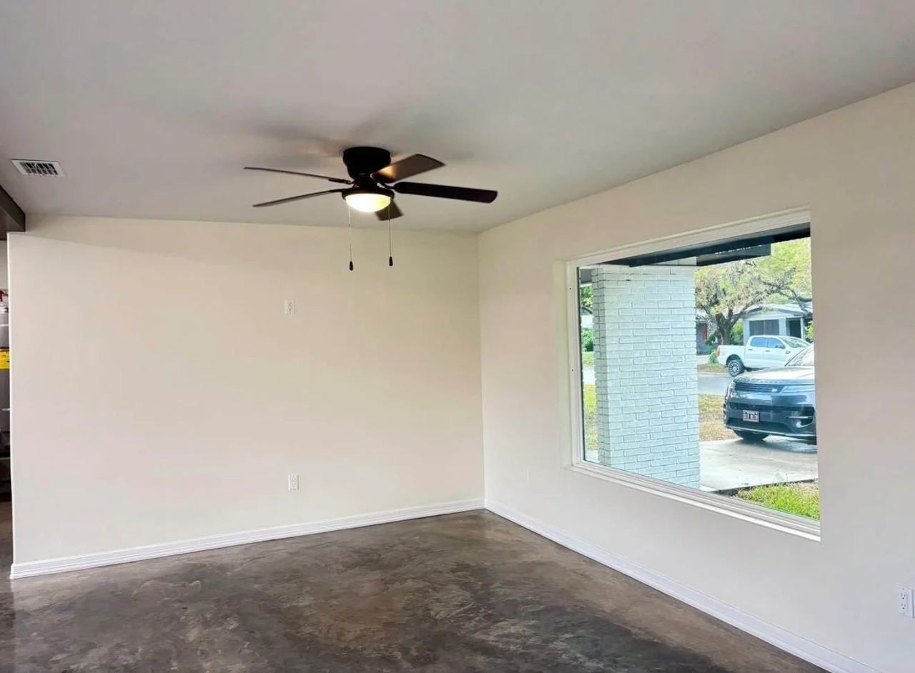 2125 Camellia Ave - Photo 3 of 8