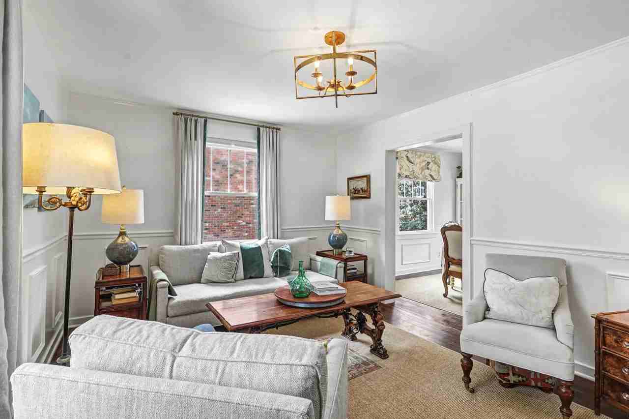 2138 Kirkwood Ave - Photo 3 of 20