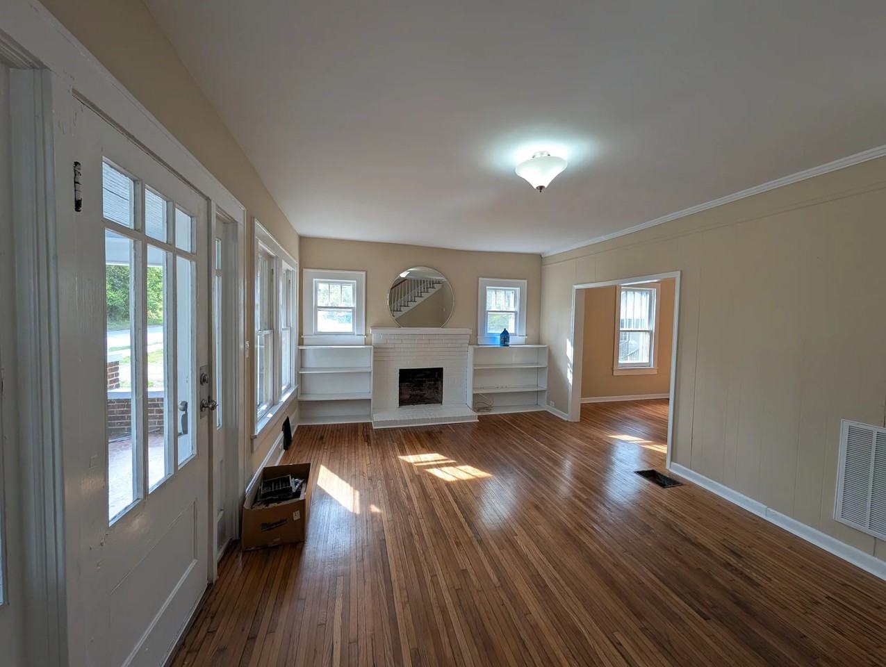 129 E 11th St - Photo 3 of 14