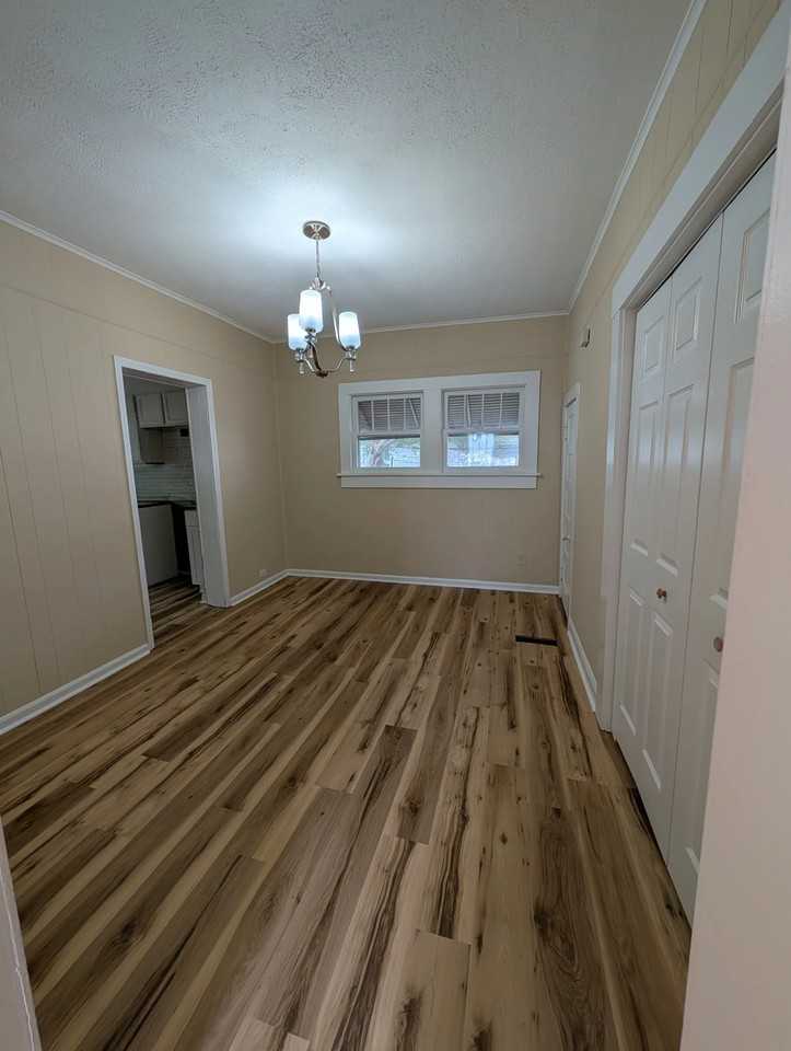 129 E 11th St - Photo 5 of 14