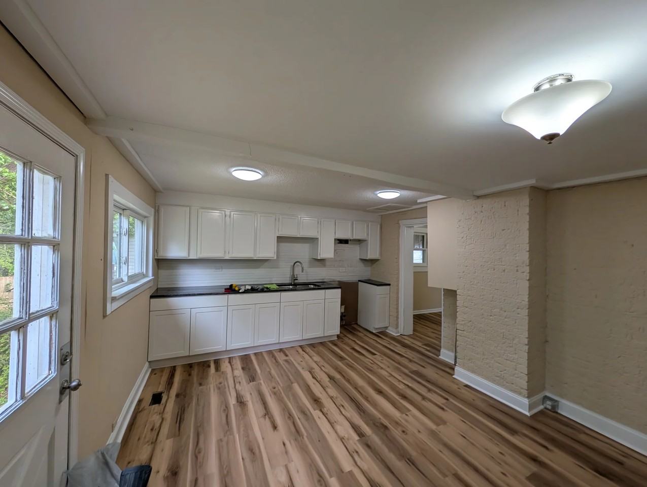 129 E 11th St - Photo 7 of 14