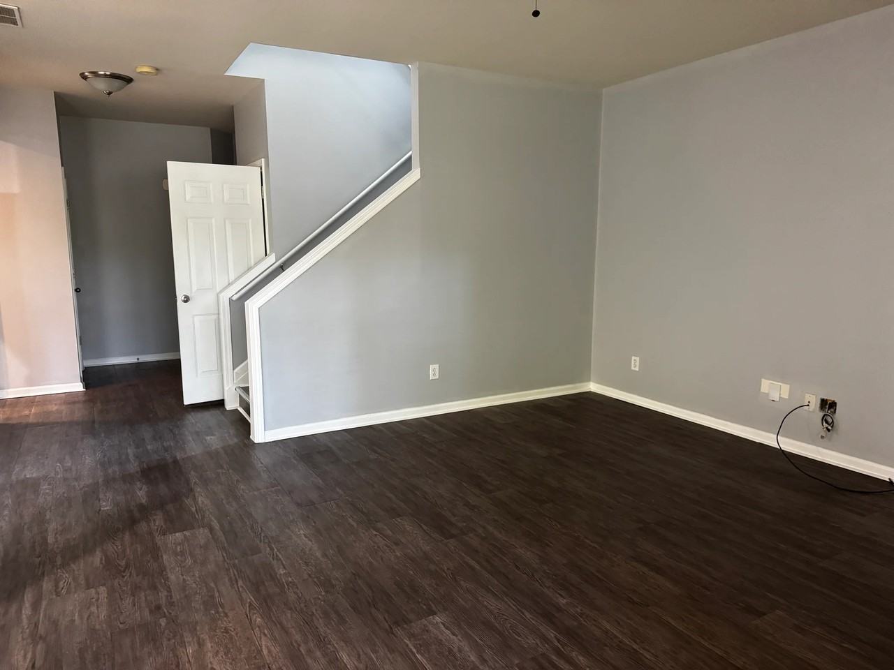 234 Brookhaven Ct - Photo 4 of 18