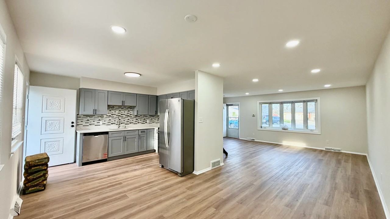 17526 Shirley Dr - Photo 4 of 17