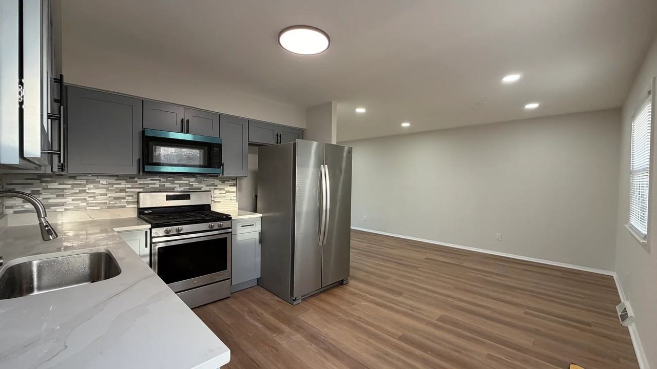 17526 Shirley Dr - Photo 5 of 17