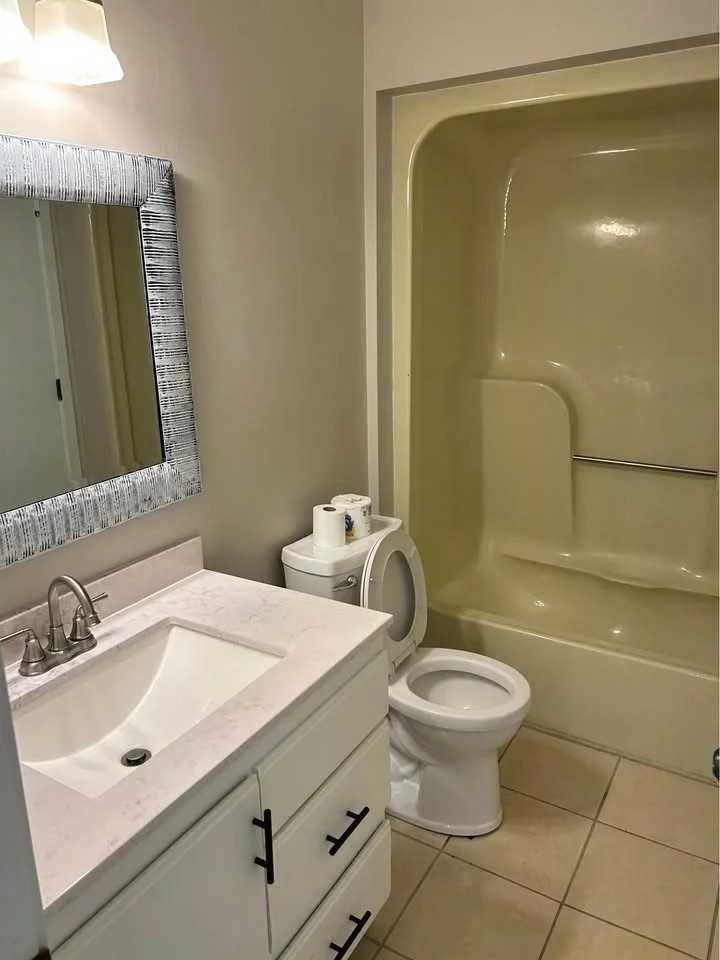 1507 Military Cutoff Rd #213 - Photo 5 of 9