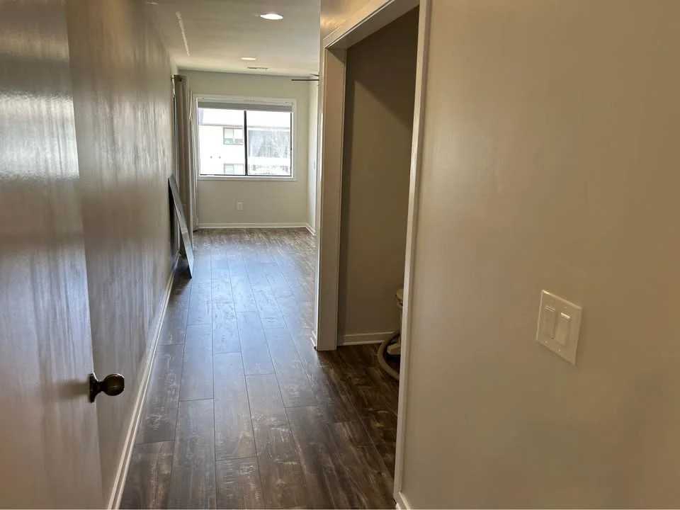 1507 Military Cutoff Rd #213 - Photo 7 of 9