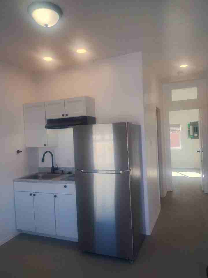 424 Prospect Ave Nw #1 - Photo 4 of 4