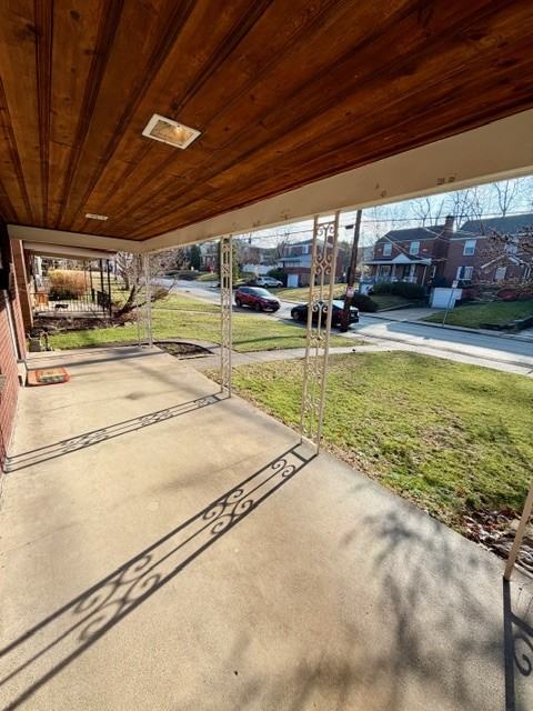 1547 Hawthorne St #NA - Photo 2 of 17