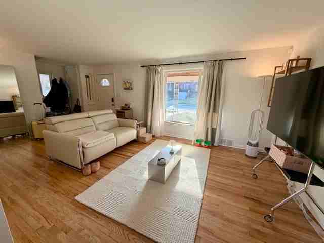 1547 Hawthorne St #NA - Photo 3 of 17