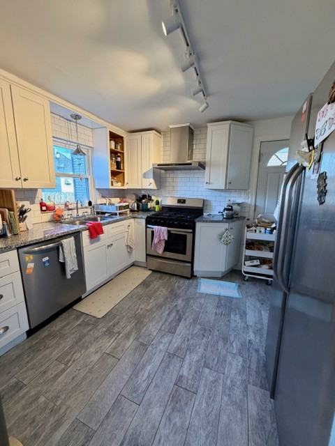 1547 Hawthorne St #NA - Photo 5 of 17