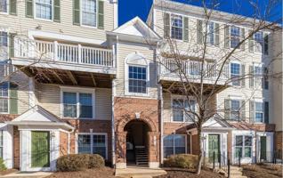 featured image of 46956 Courtyard Sq #302