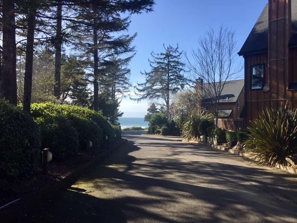 76 Nw 33rd Pl #F - Photo 2 of 12