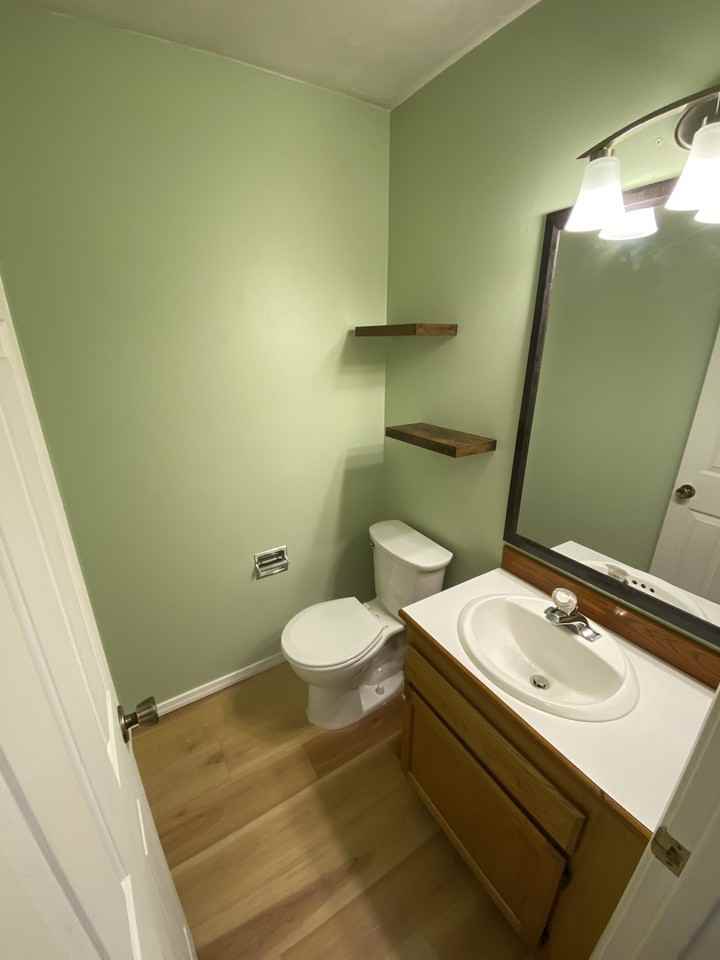 76 Nw 33rd Pl #F - Photo 6 of 12