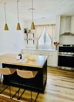 featured image of 19 Vale St #1