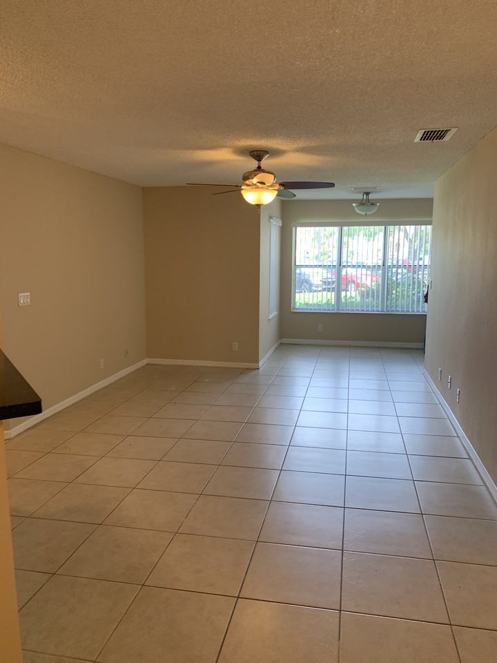 3370 Pinewalk Dr N #1215 - Photo 3 of 22