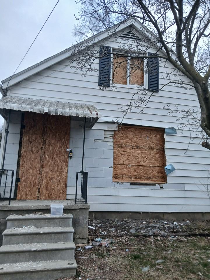 912 Waldman Ave #NA - Photo 4 of 9