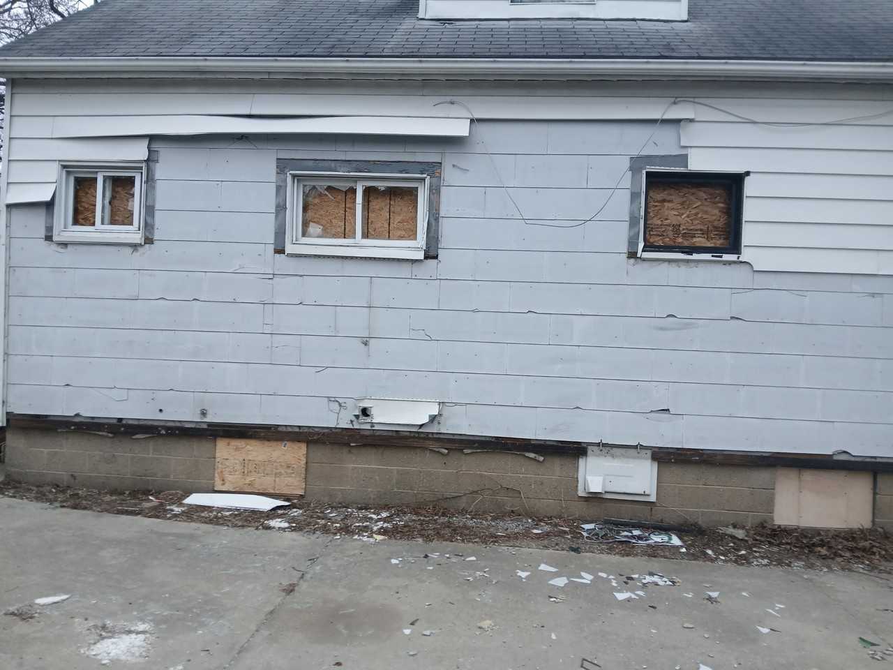 912 Waldman Ave #NA - Photo 6 of 9