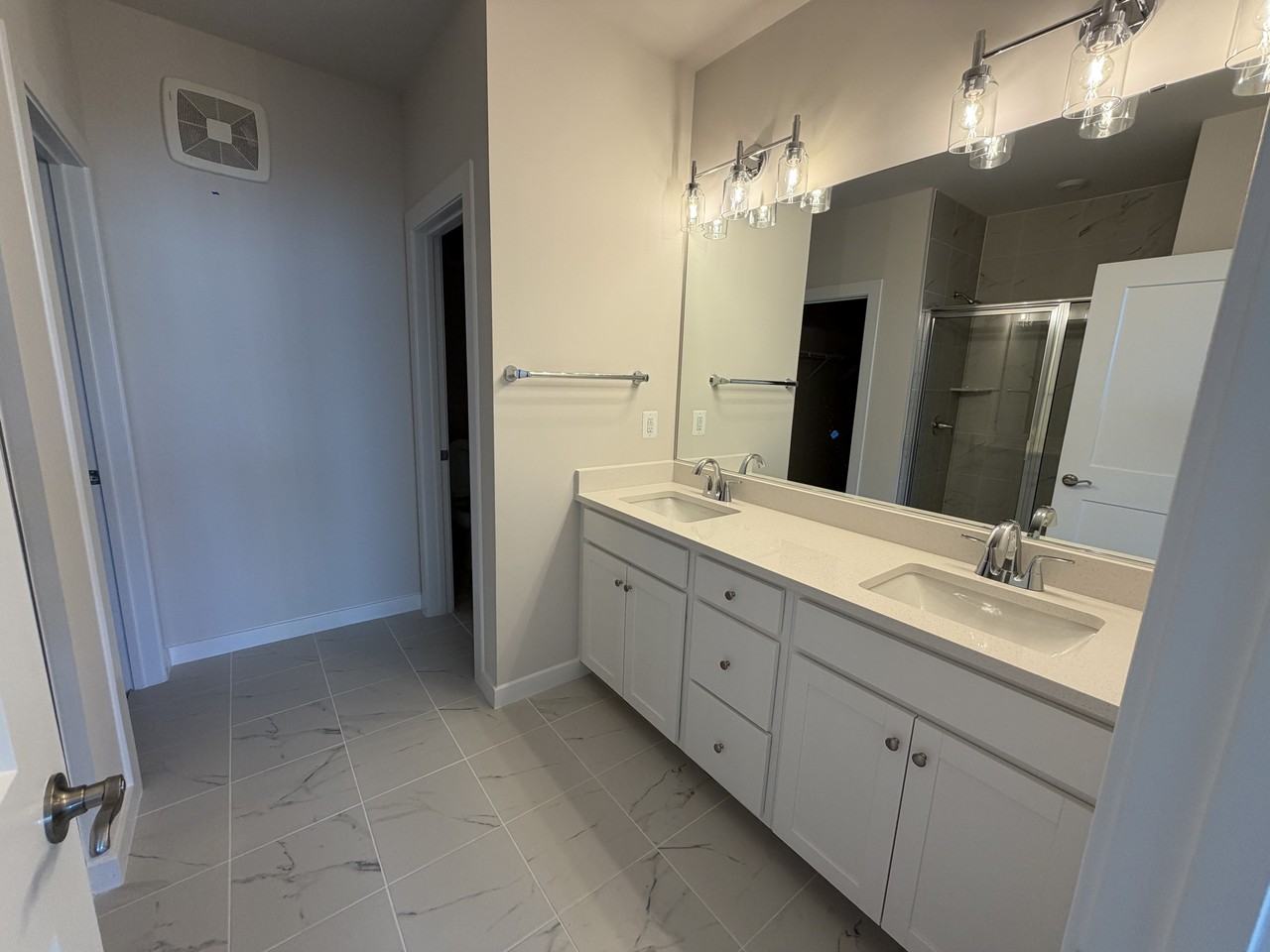 8652 Lovelace St - Photo 2 of 35