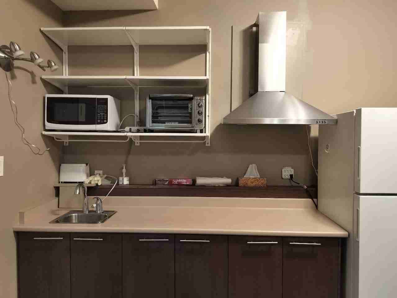 15977 26 Avenue - Photo 3 of 10