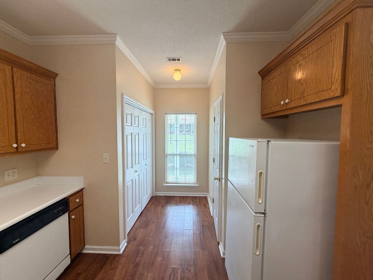507 Roberts St #B - Photo 3 of 20