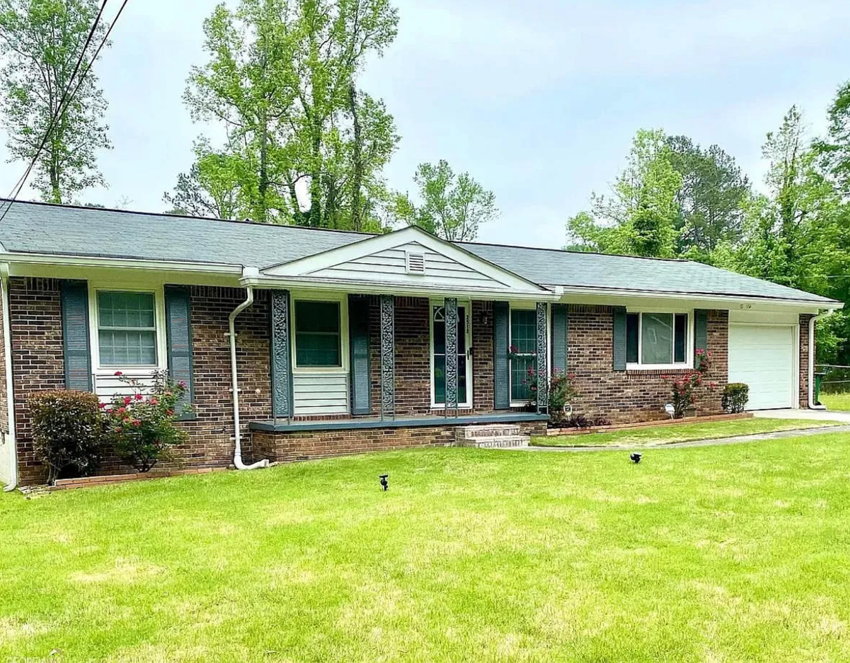 2512 Montezuma Cir #NA - Photo 2 of 13