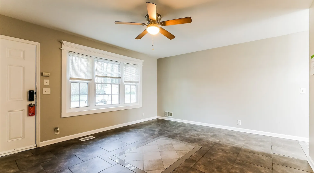 2512 Montezuma Cir #NA - Photo 6 of 13