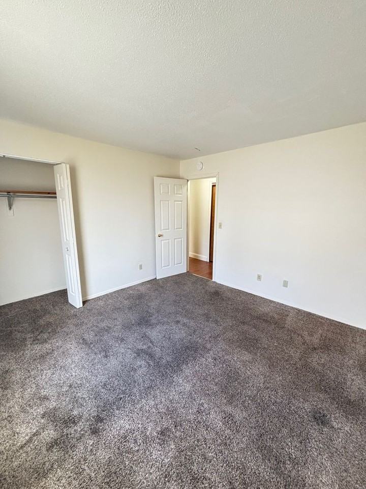 219 W Belle Ave - Photo 7 of 19