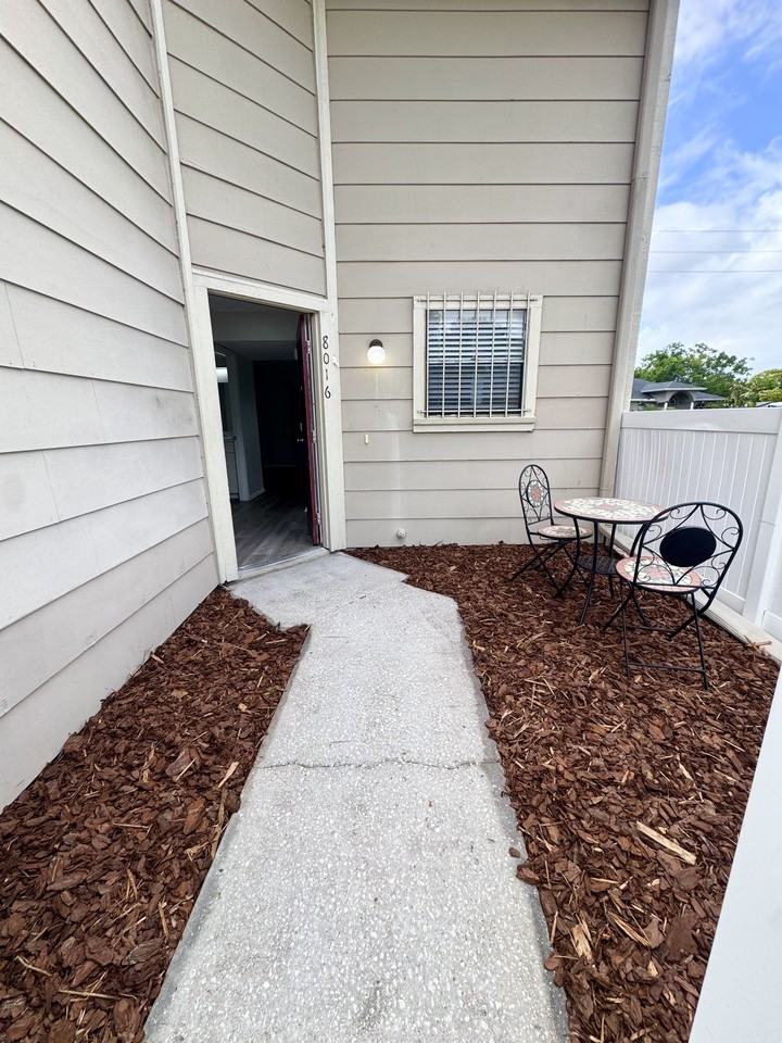 8016 N Saint Peter Ave #02-8016 - Photo 3 of 40