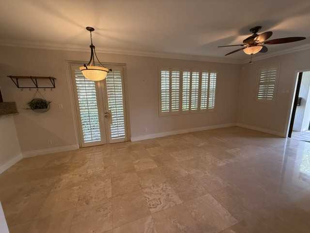 481 Menendez Ave - Photo 2 of 7