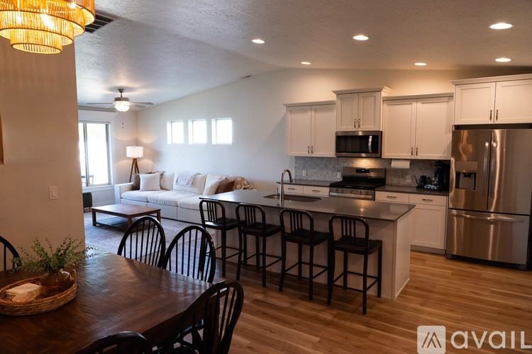 1880 S Defio Way #NA - Photo 4 of 16