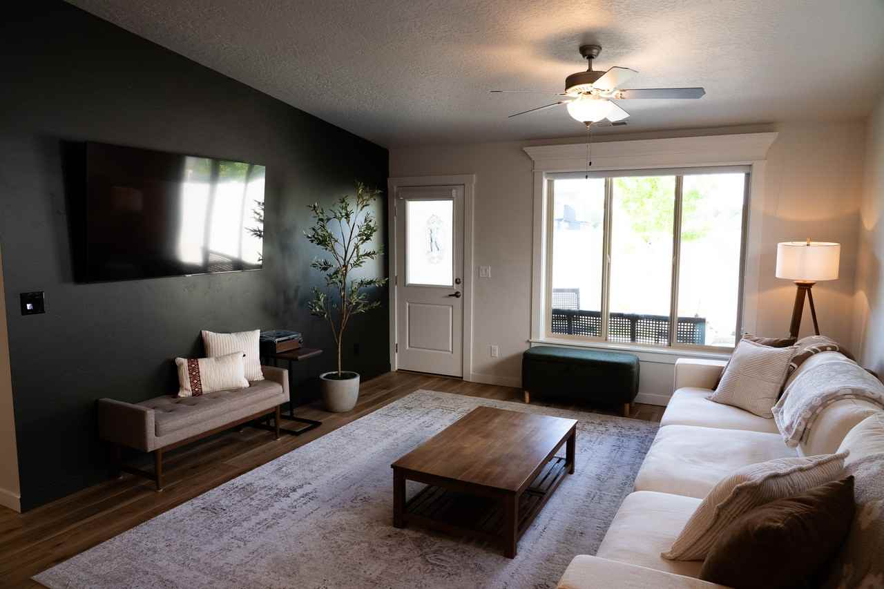 1880 S Defio Way #NA - Photo 6 of 16