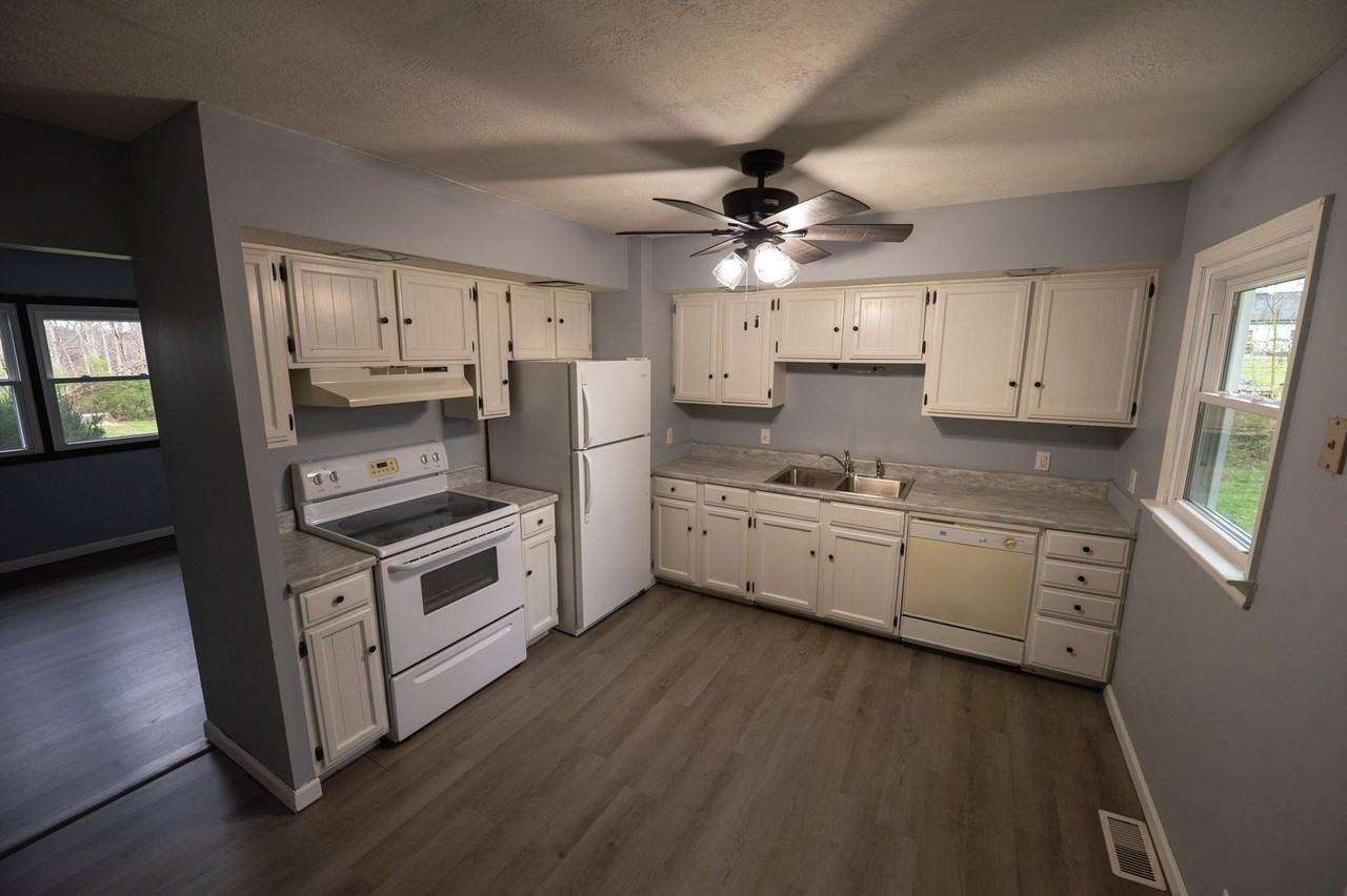 4621-4655 S Acorn Drive - Photo 7 of 50