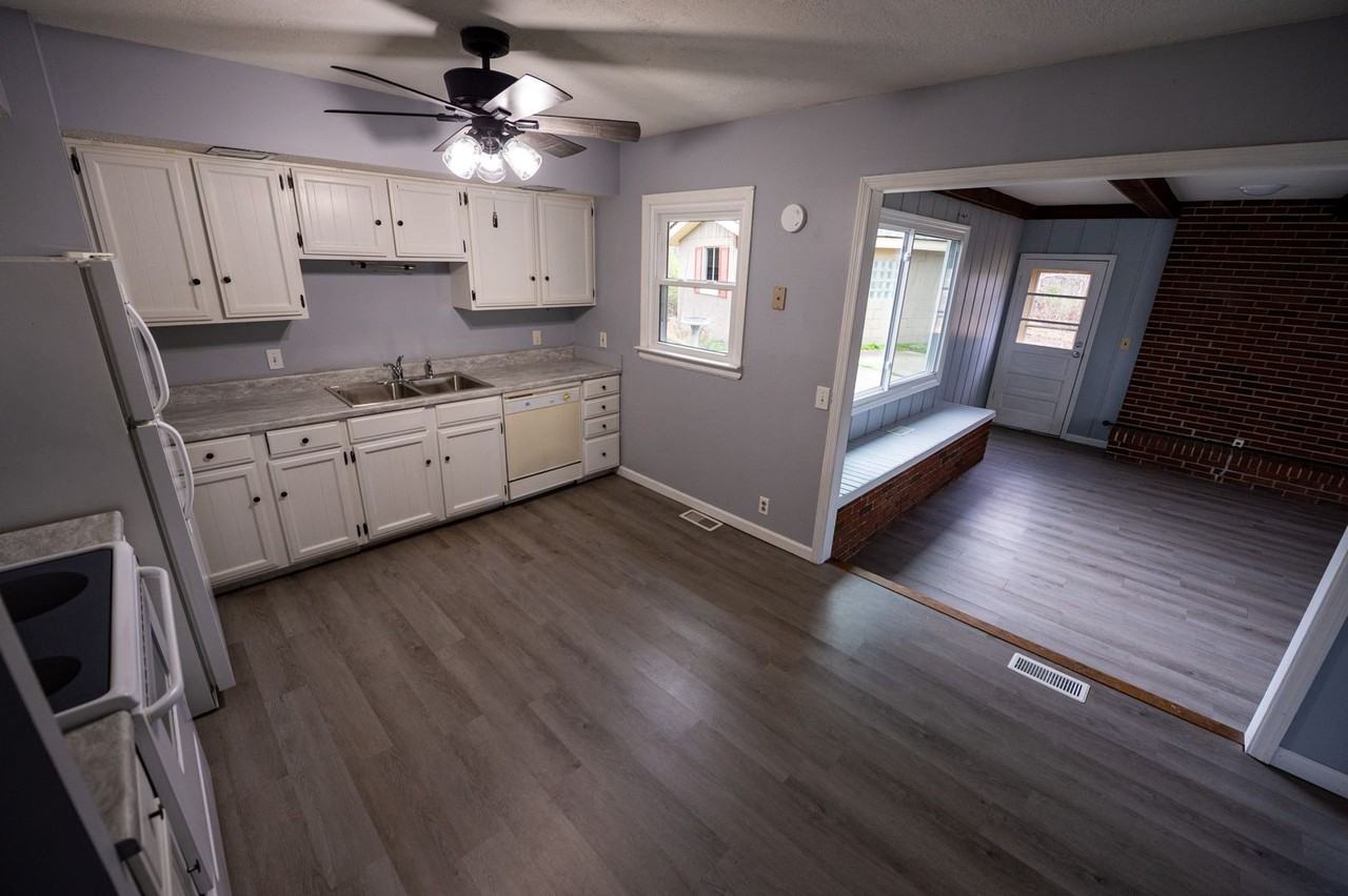 4621-4655 S Acorn Drive - Photo 6 of 50