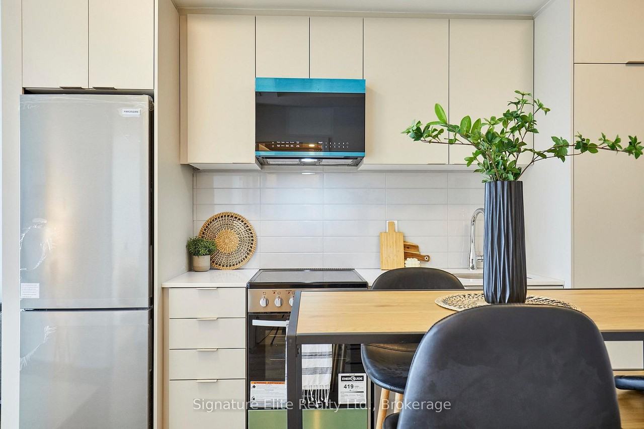 4569 Kingston Road #411 - Photo 7 of 16