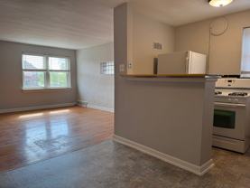 4519 Jamieson Ave - Photo 1 of 1