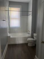 GRY - 214 - Photo 1 of 1