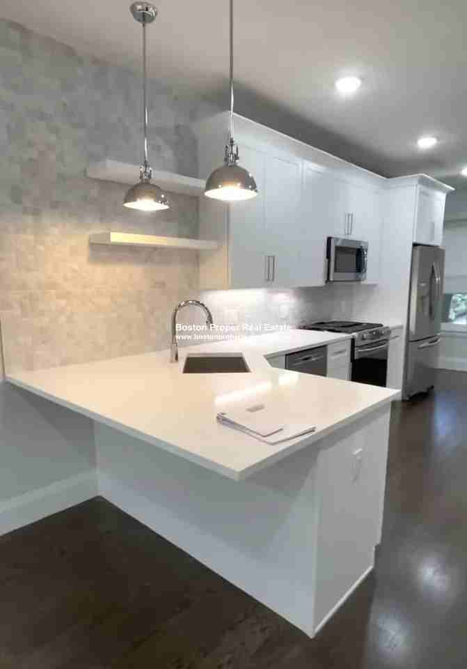 7 Strathmore Rd #1K - Photo 3 of 13