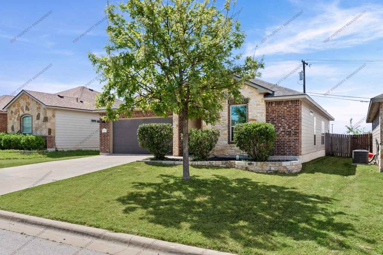 8103 Redbrush - Photo 2 of 25