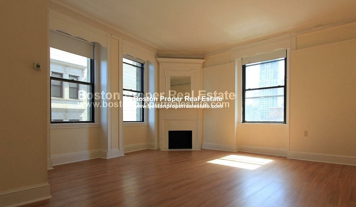 62 Boylston St #225J