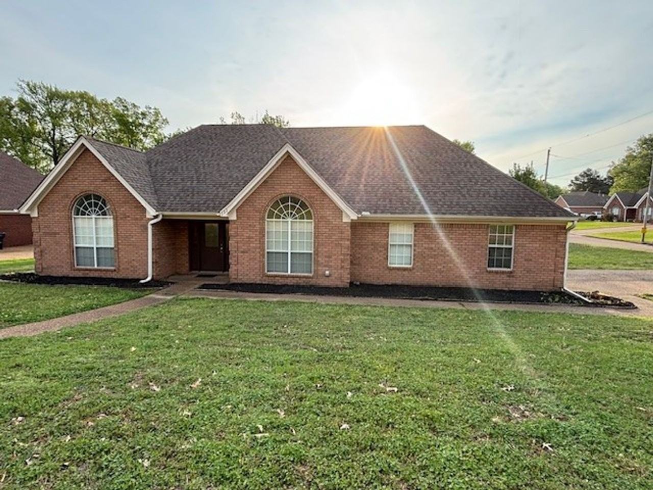 1324 Biloxi St - Photo 2 of 20