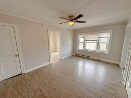 featured image of 301 N Gladstone Blvd