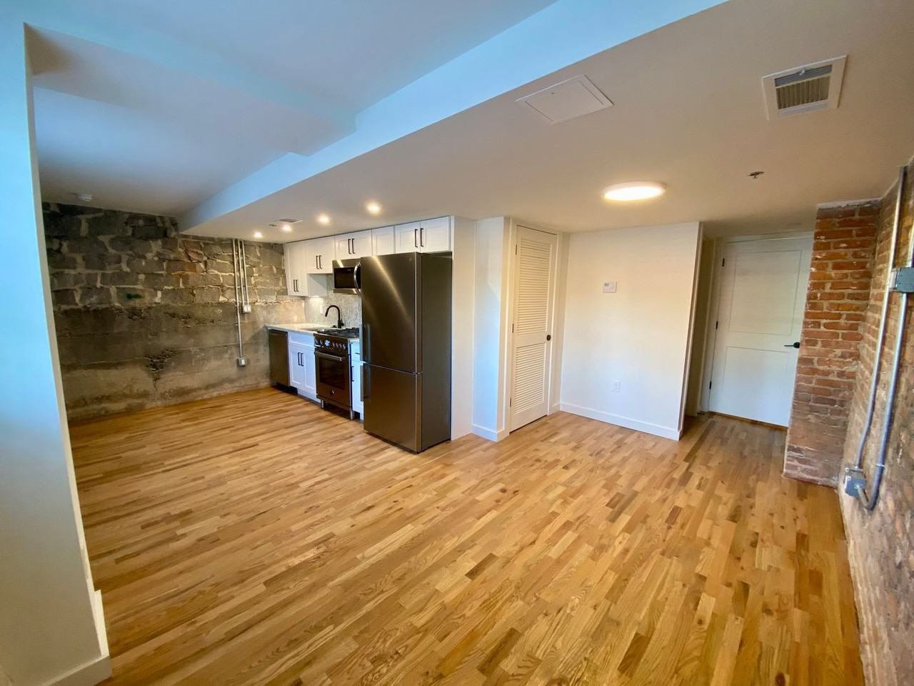 963 Ponce De Leon Ave Ne #001 - Photo 6 of 9